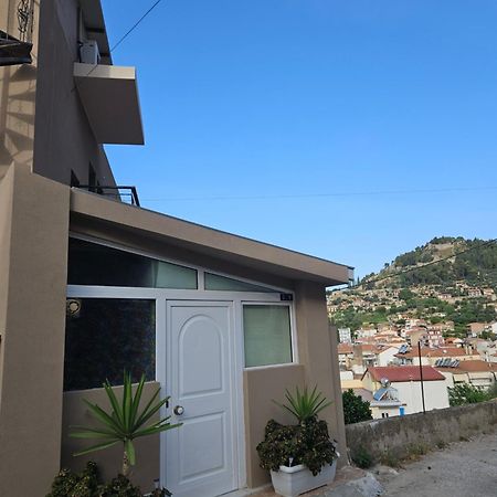 شقة Με Θέα Το Κάστρο نافبكْتوس المظهر الخارجي الصورة